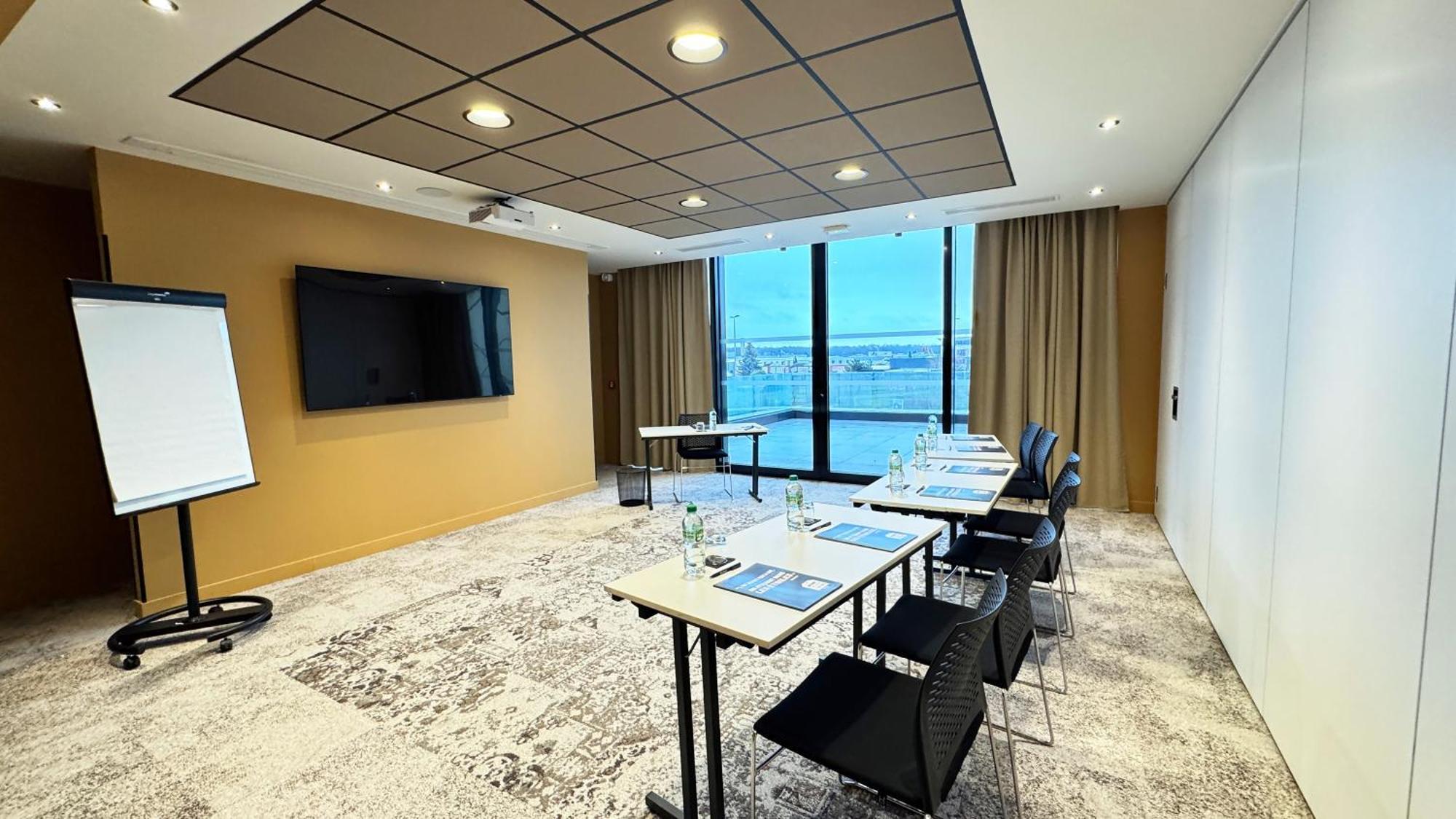 Kyriad Prestige Compiegne Jaux Екстериор снимка