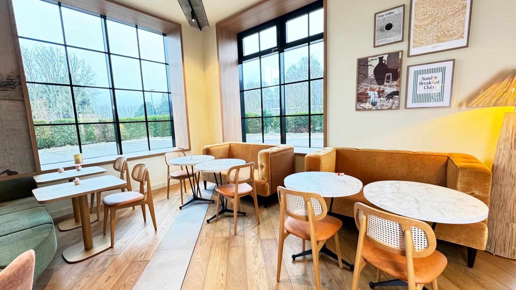 Kyriad Prestige Compiegne Jaux Екстериор снимка