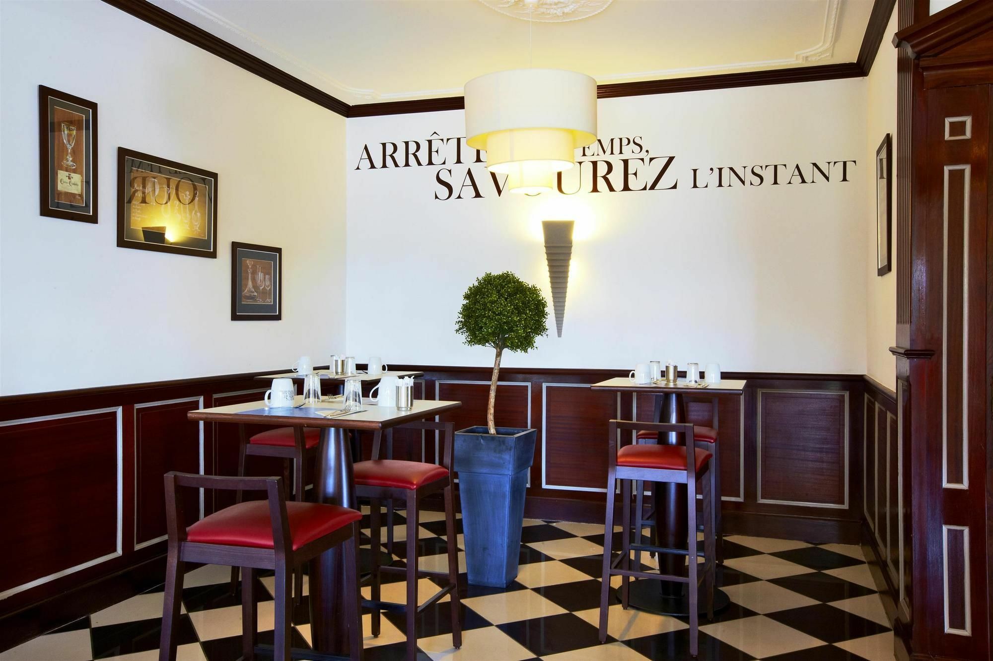 Kyriad Prestige Compiegne Jaux Екстериор снимка