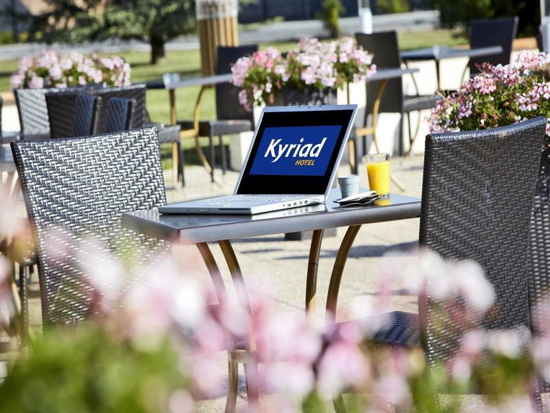 Kyriad Prestige Compiegne Jaux Екстериор снимка