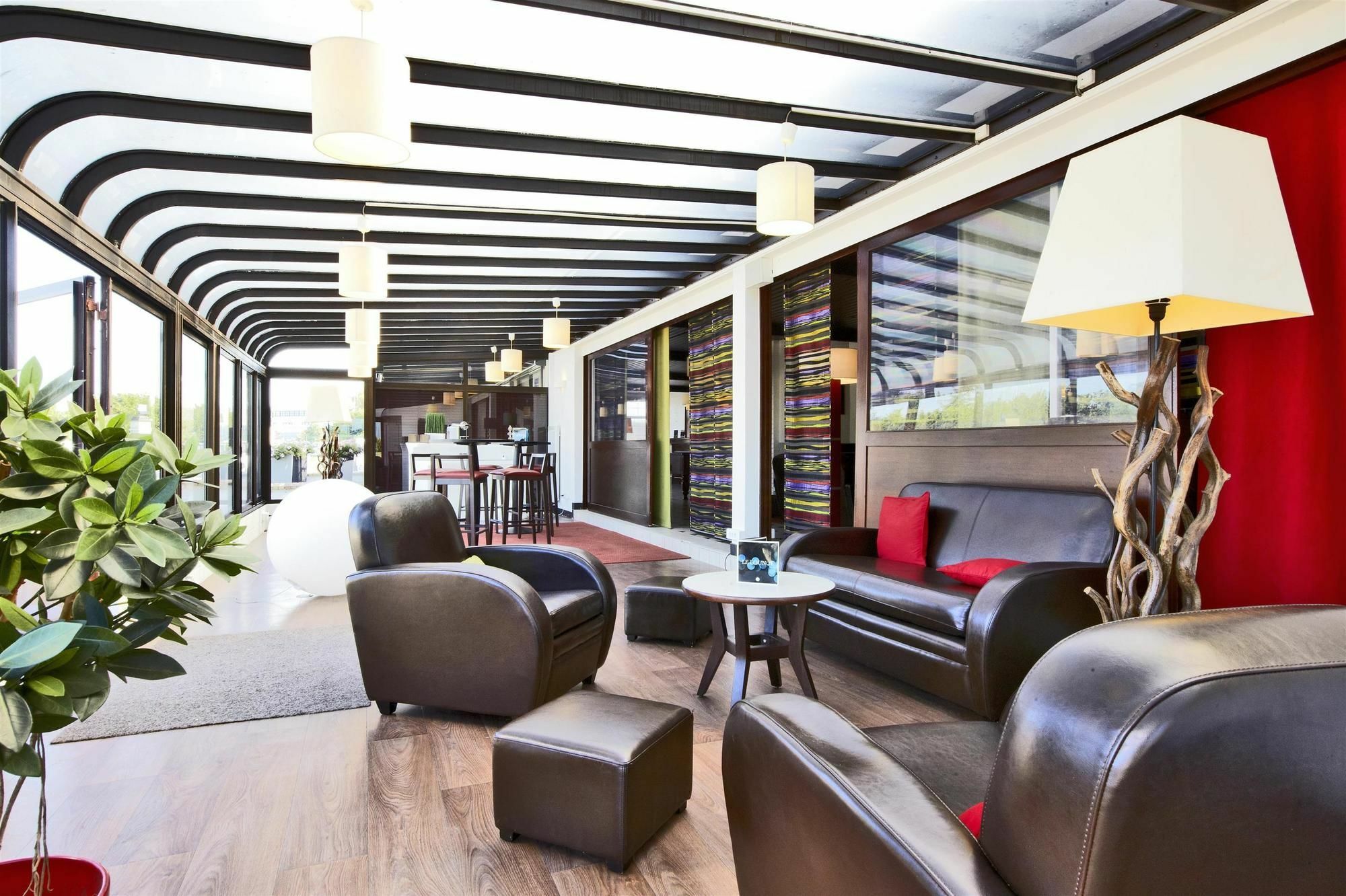 Kyriad Prestige Compiegne Jaux Екстериор снимка